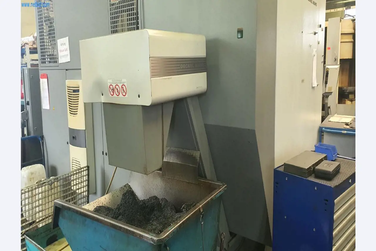 Machines pour la fabrication de pièces de fraisage, de tournage et de rectification-12