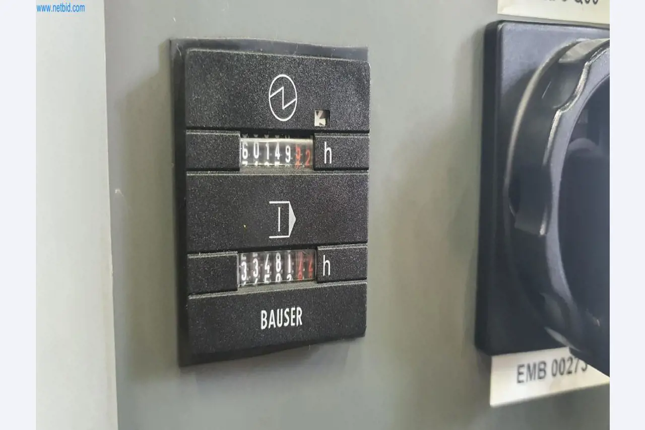 Machines pour la fabrication de pièces de fraisage, de tournage et de rectification-9