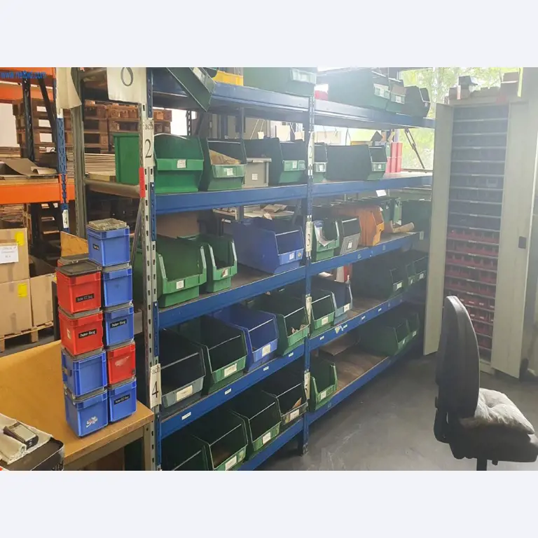 Máquinas para a produção de peças fresadas, torneadas e rectificadas-1