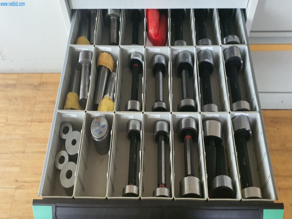 Maszyny do produkcji części frezowanych, toczonych i szlifowanych-11