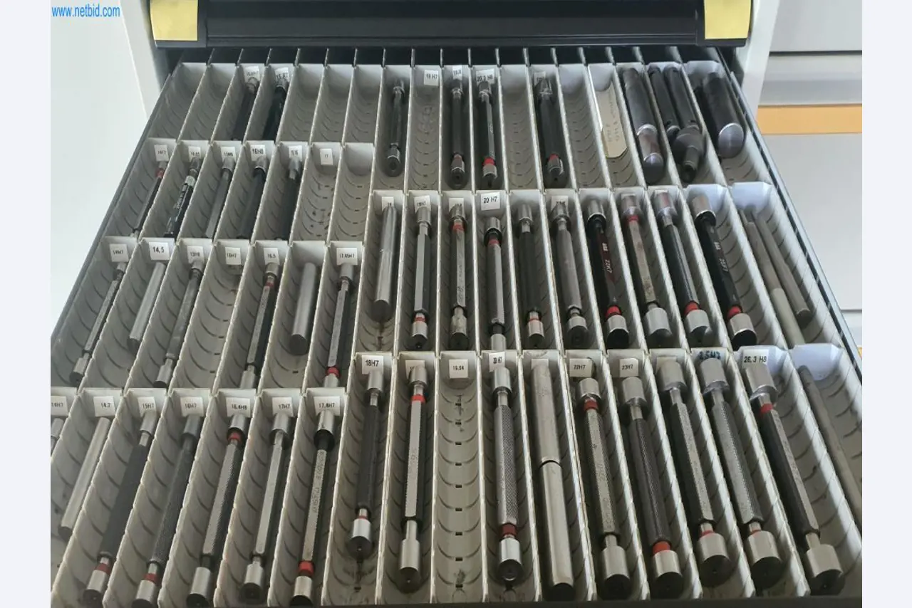 Stroji za proizvodnjo rezkanih, struženih in brušenih delov-4