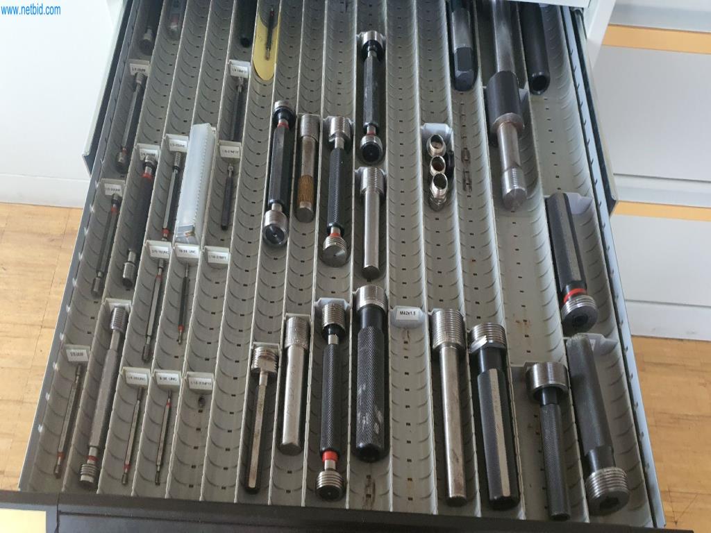 Maszyny do produkcji części frezowanych, toczonych i szlifowanych-9