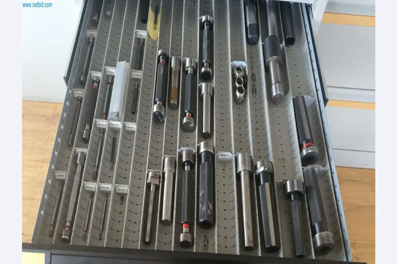 Stroji za proizvodnjo rezkanih, struženih in brušenih delov-9