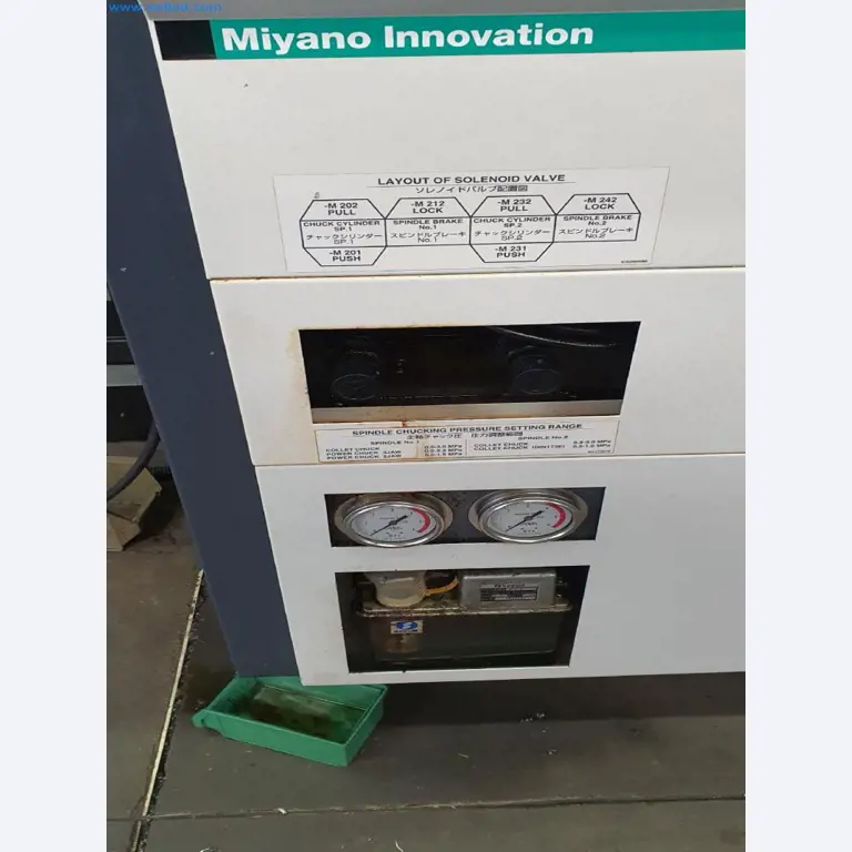 Máquinas para a produção de peças fresadas, torneadas e rectificadas-3