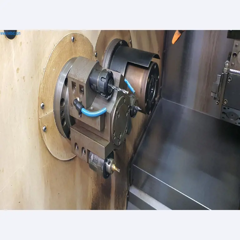 Máquinas para a produção de peças fresadas, torneadas e rectificadas-4