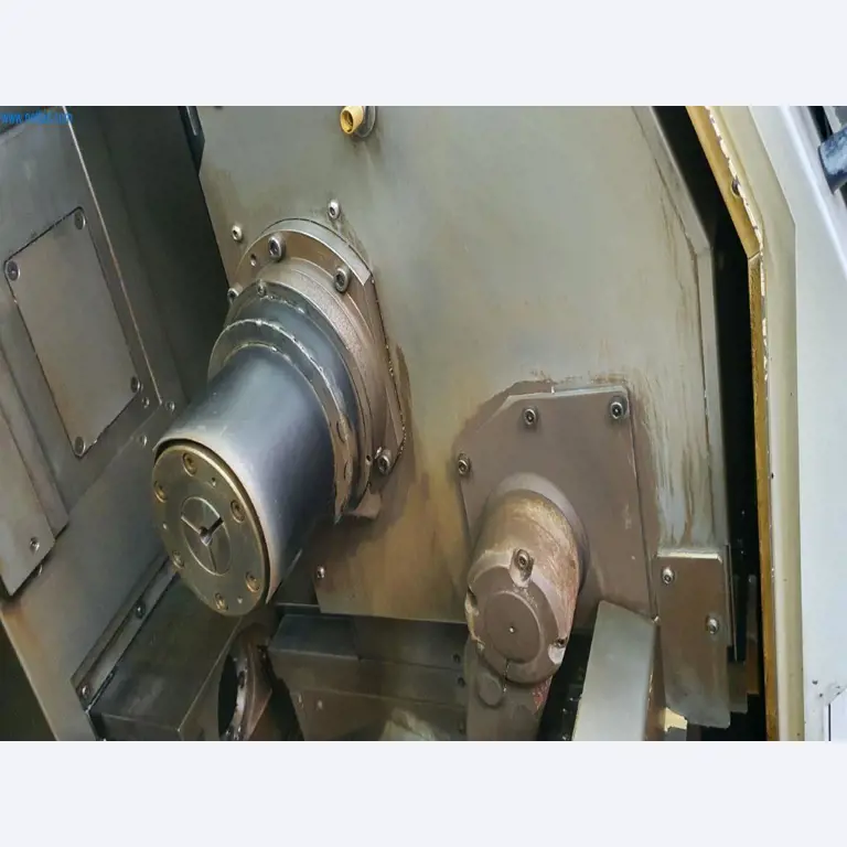 Máquinas para a produção de peças fresadas, torneadas e rectificadas-6