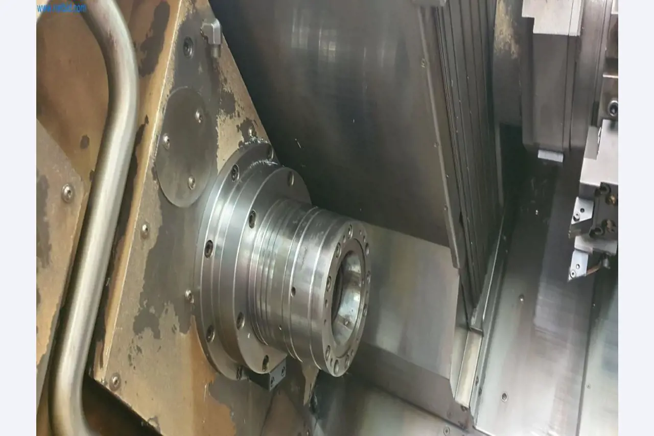 Maschinen zur Herstellung von Fräs-, Dreh- und Schleifteilen-5