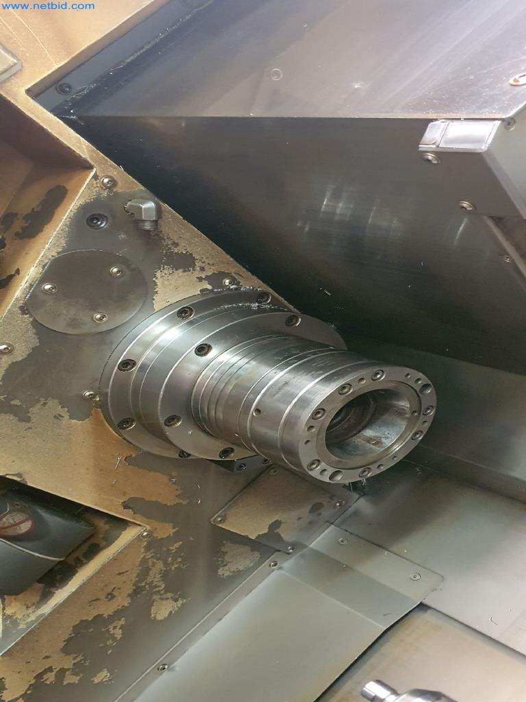 Maschinen zur Herstellung von Fräs-, Dreh- und Schleifteilen-6