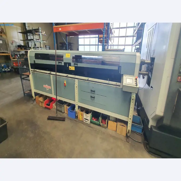 Maschinen zur Herstellung von Fräs-, Dreh- und Schleifteilen-9