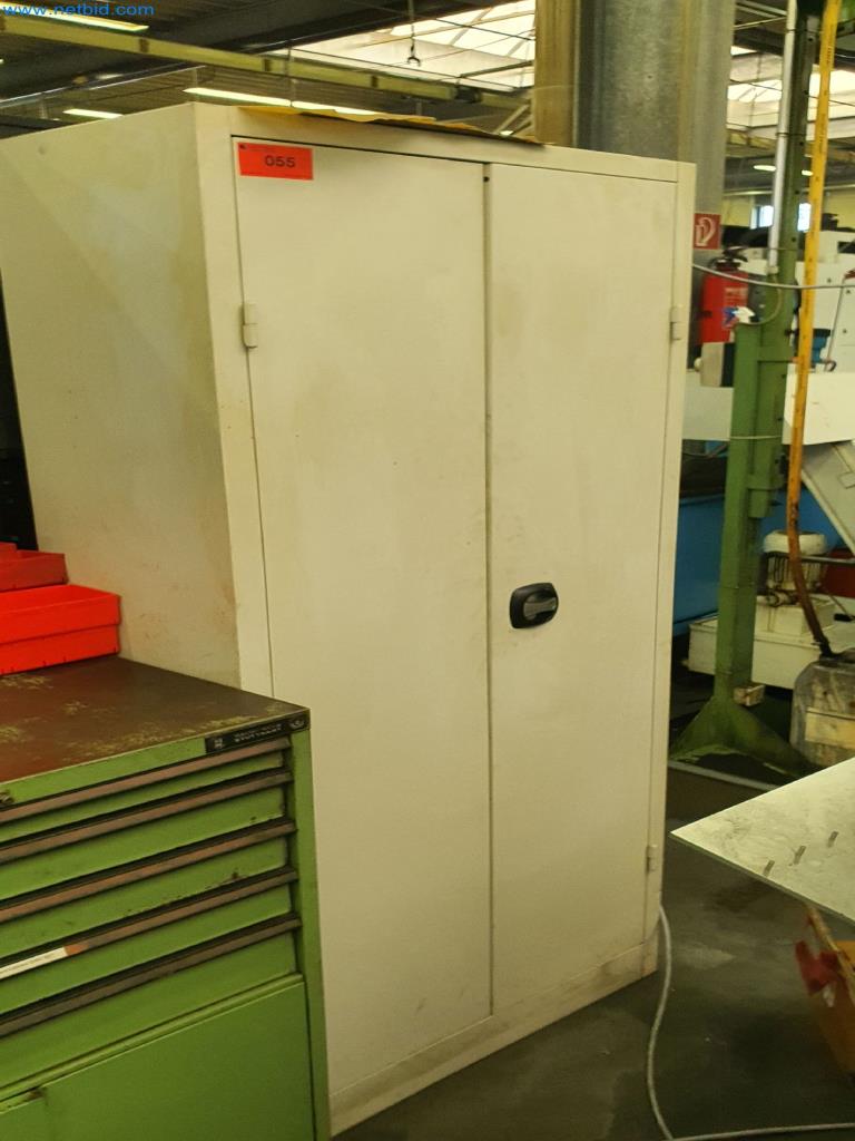 Maschinen zur Herstellung von Fräs-, Dreh- und Schleifteilen-1