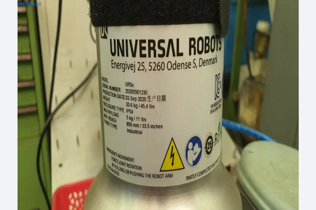 Máquinas para a produção de peças fresadas, torneadas e rectificadas-3