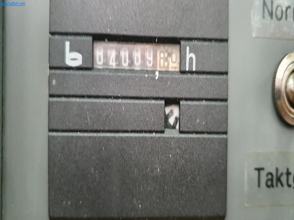 Maschinen zur Herstellung von Fräs-, Dreh- und Schleifteilen-2