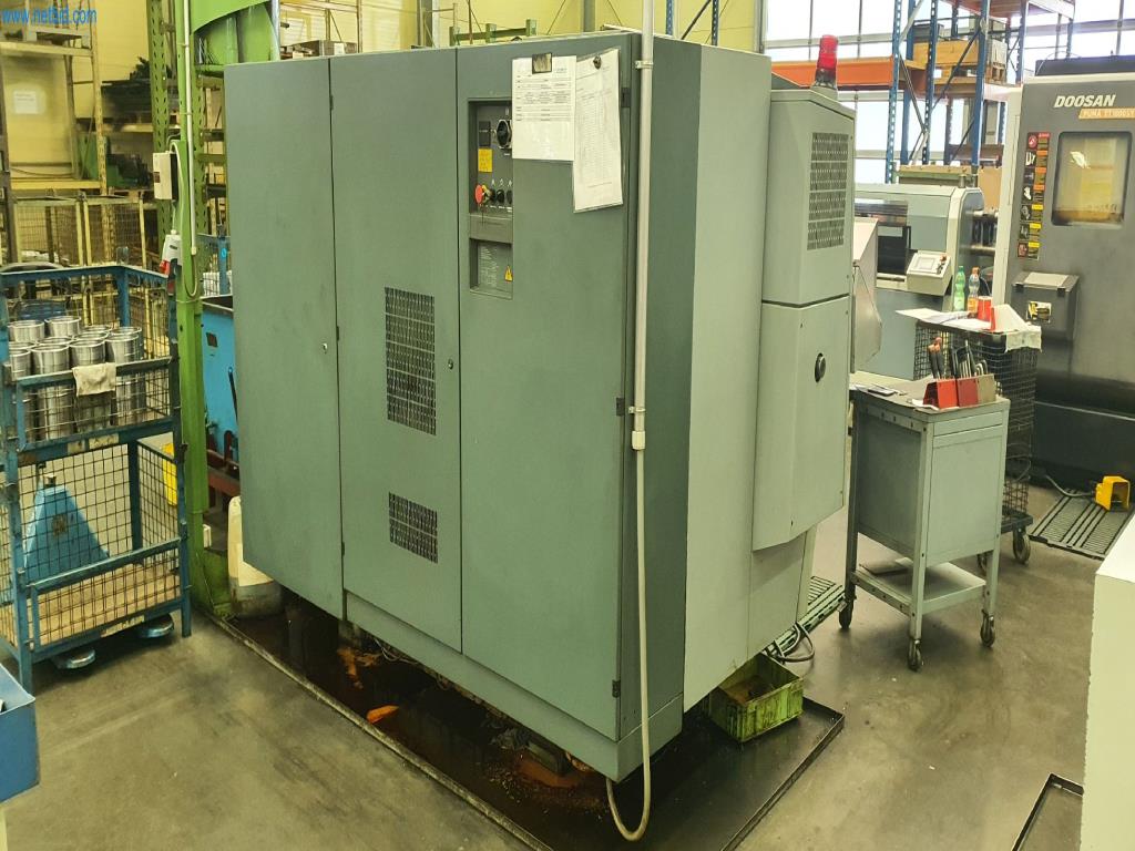 Maschinen zur Herstellung von Fräs-, Dreh- und Schleifteilen-3