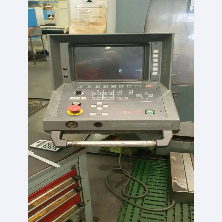 Machines pour la fabrication de pièces de fraisage, de tournage et de rectification-5