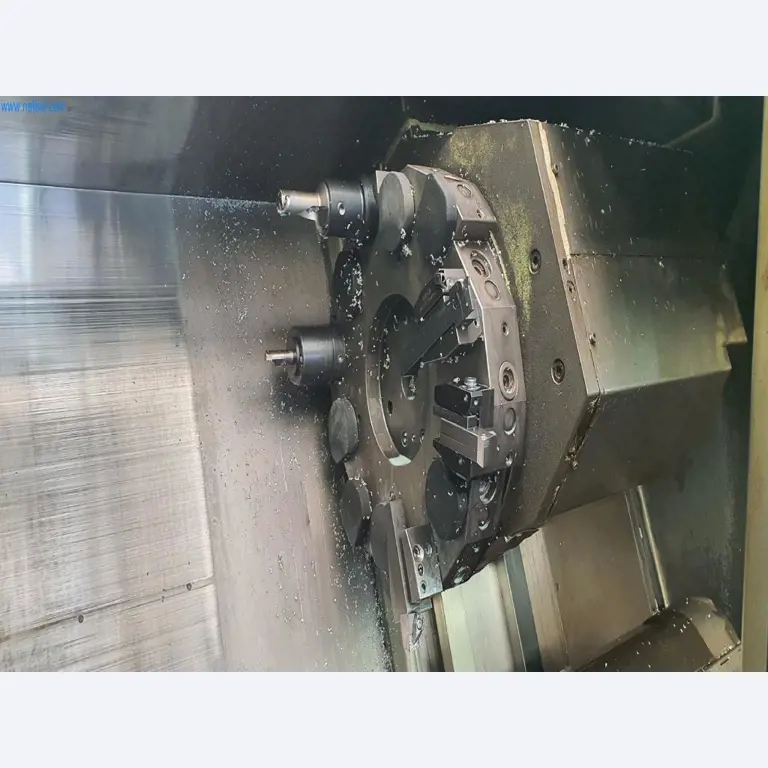 Machines pour la fabrication de pièces de fraisage, de tournage et de rectification-7