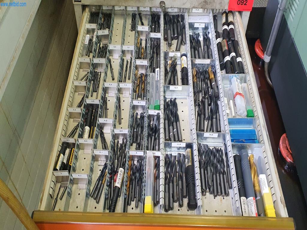 Maszyny do produkcji części frezowanych, toczonych i szlifowanych-2