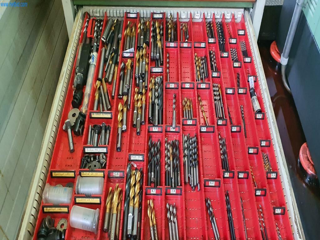 Maszyny do produkcji części frezowanych, toczonych i szlifowanych-3