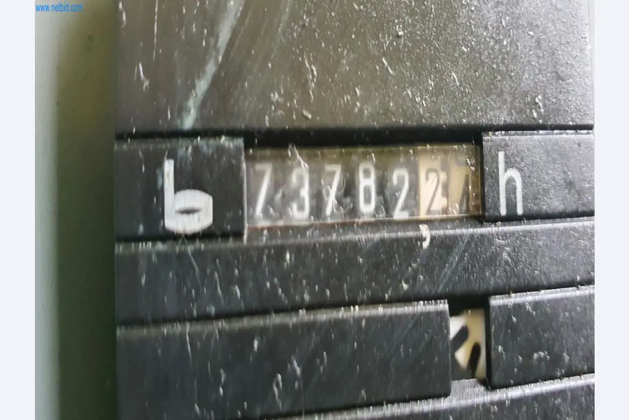 Máquinas para a produção de peças fresadas, torneadas e rectificadas-10