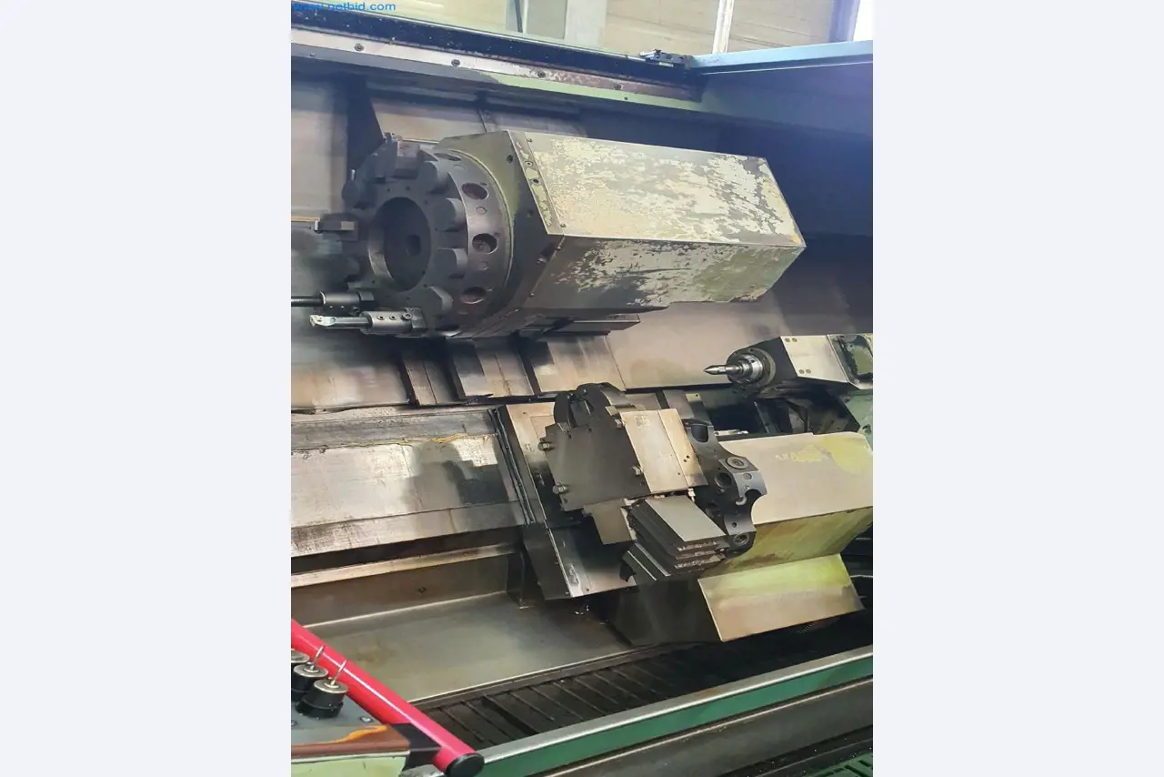 Máquinas para a produção de peças fresadas, torneadas e rectificadas-3