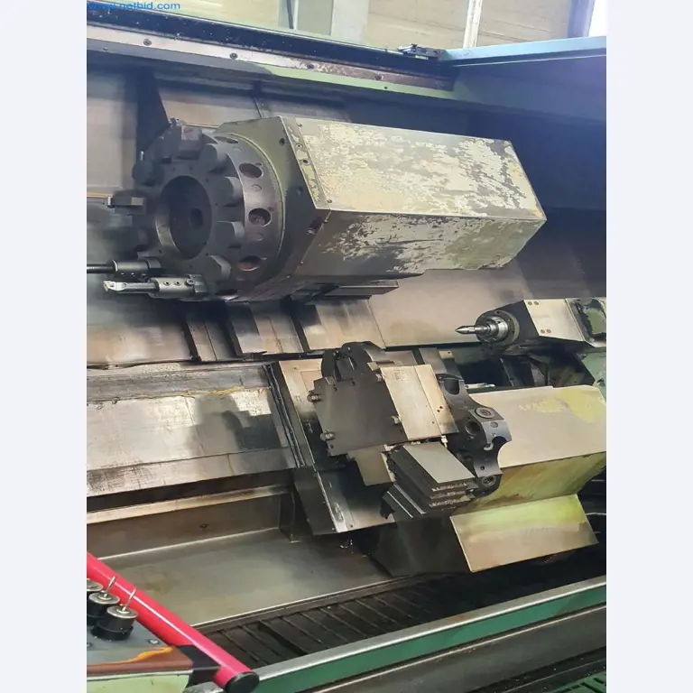 Máquinas para a produção de peças fresadas, torneadas e rectificadas-3