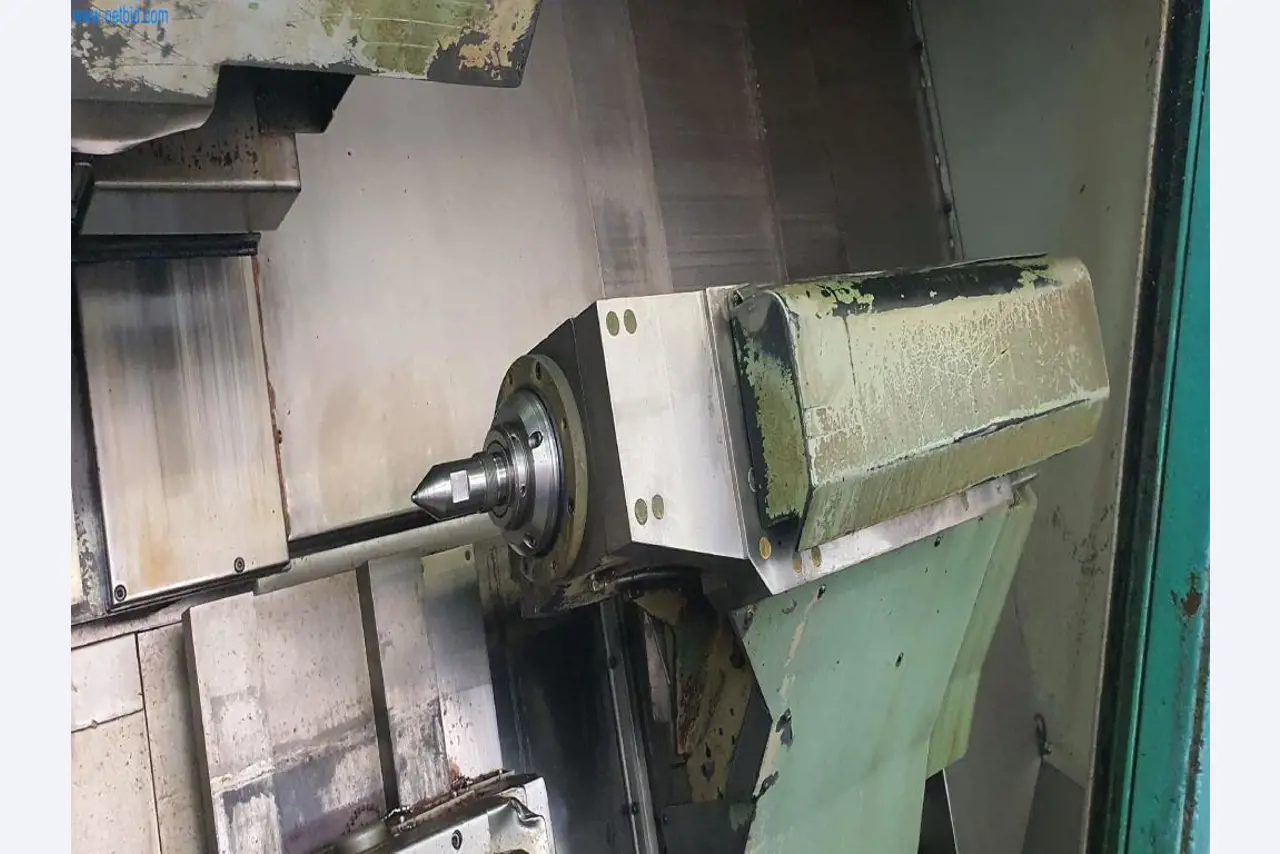 Máquinas para a produção de peças fresadas, torneadas e rectificadas-6