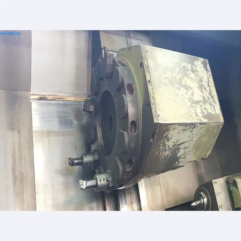 Máquinas para a produção de peças fresadas, torneadas e rectificadas-7