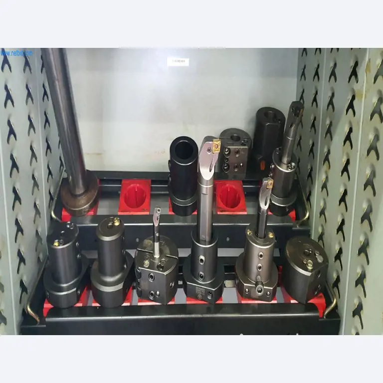 Máquinas para a produção de peças fresadas, torneadas e rectificadas-2