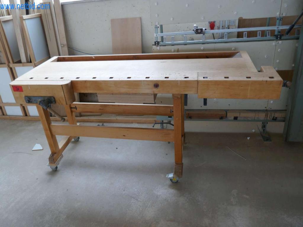 Stroje, pozemky, budovy a zařízení a zásoby ze segmentu truhlářství/nábytkářství.-2