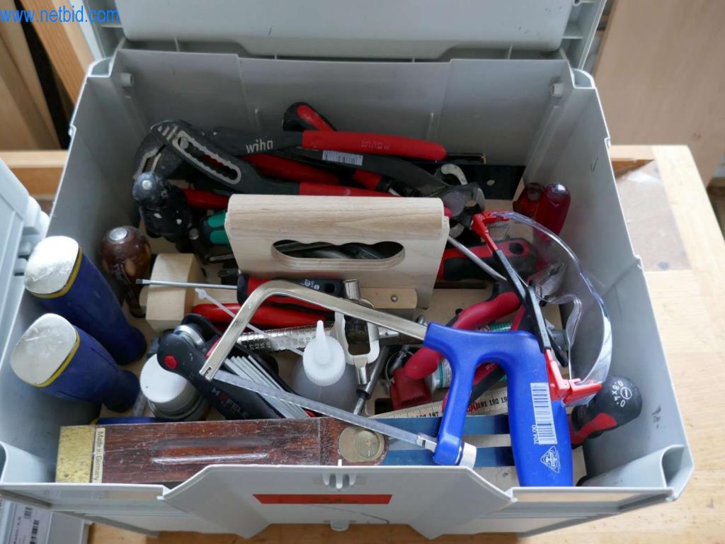 Maquinaria, inmovilizado material y existencias del segmento de construcción de carpintería/muebles-1