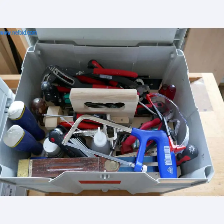 Maquinaria, inmovilizado material y existencias del segmento de construcción de carpintería/muebles-1