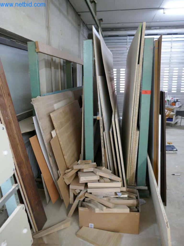 Stroje, pozemky, budovy a zařízení a zásoby ze segmentu truhlářství/nábytkářství.-1