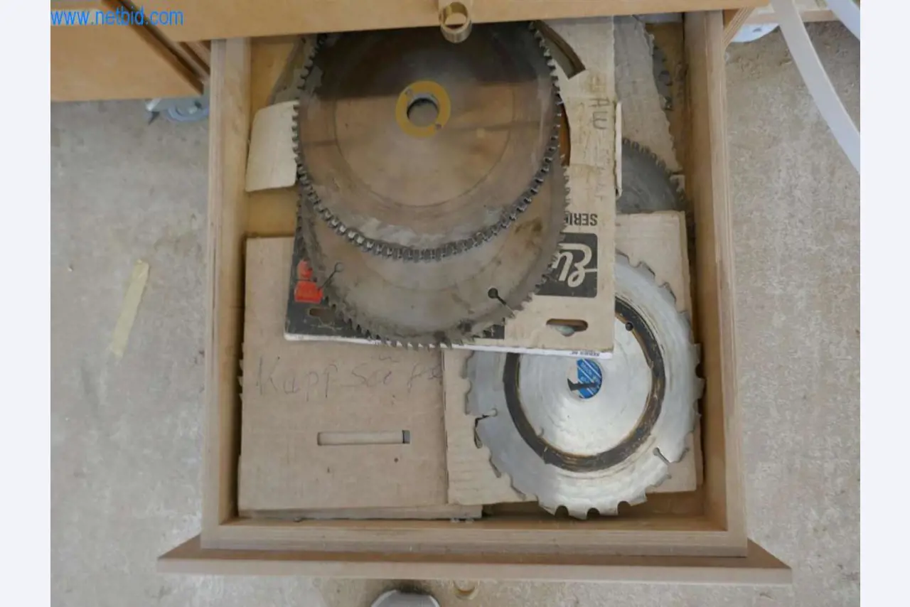 Maschinen, BGA und Warenvorräte aus dem Bereich Schreinerei/-Möbelbau -14