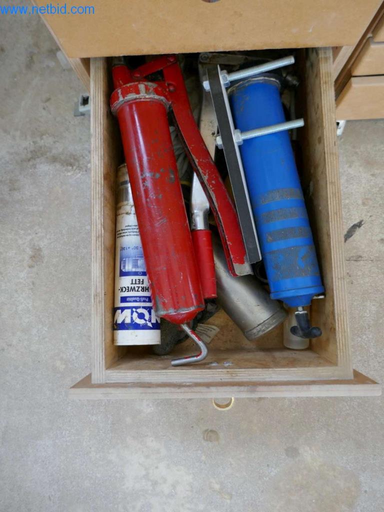 Maquinaria, inmovilizado material y existencias del segmento de construcción de carpintería/muebles-3