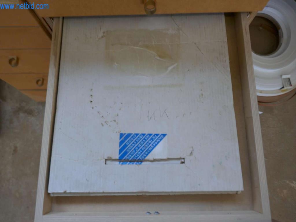 Maquinaria, inmovilizado material y existencias del segmento de construcción de carpintería/muebles-6