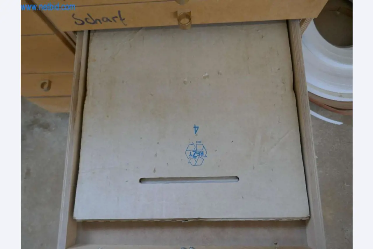Maschinen, BGA und Warenvorräte aus dem Bereich Schreinerei/-Möbelbau -8