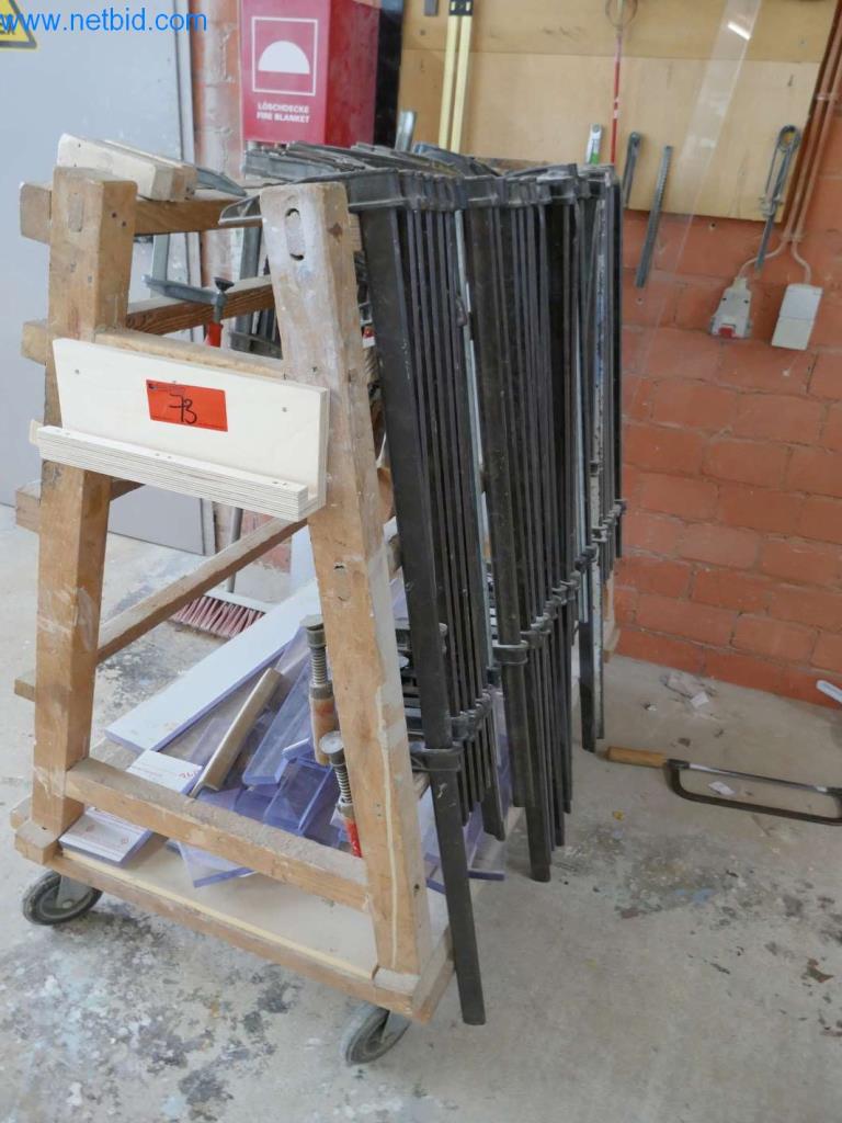 Maquinaria, inmovilizado material y existencias del segmento de construcción de carpintería/muebles-1