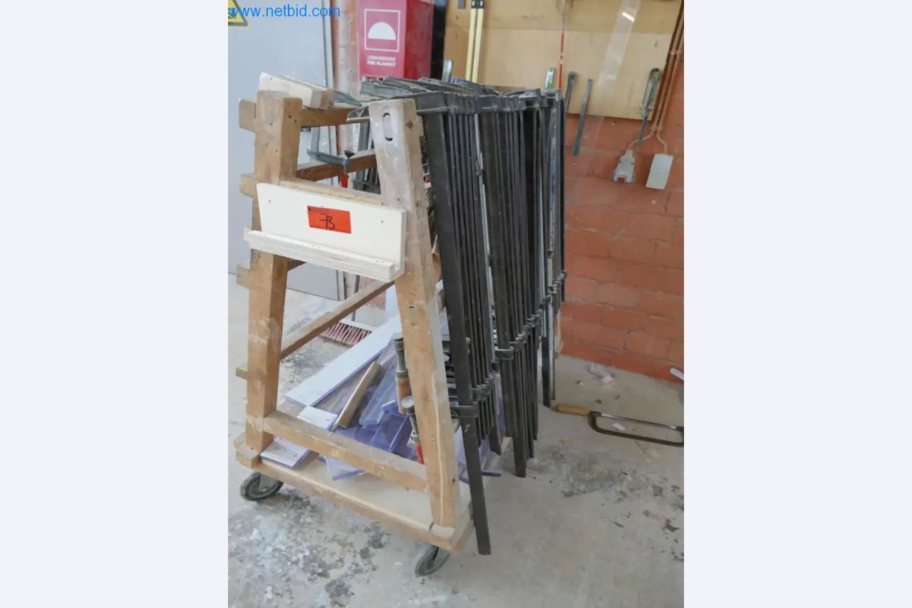 Maquinaria, inmovilizado material y existencias del segmento de construcción de carpintería/muebles-1