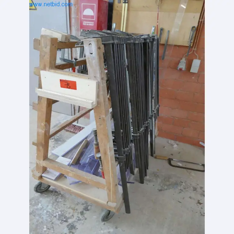 Maquinaria, inmovilizado material y existencias del segmento de construcción de carpintería/muebles-1