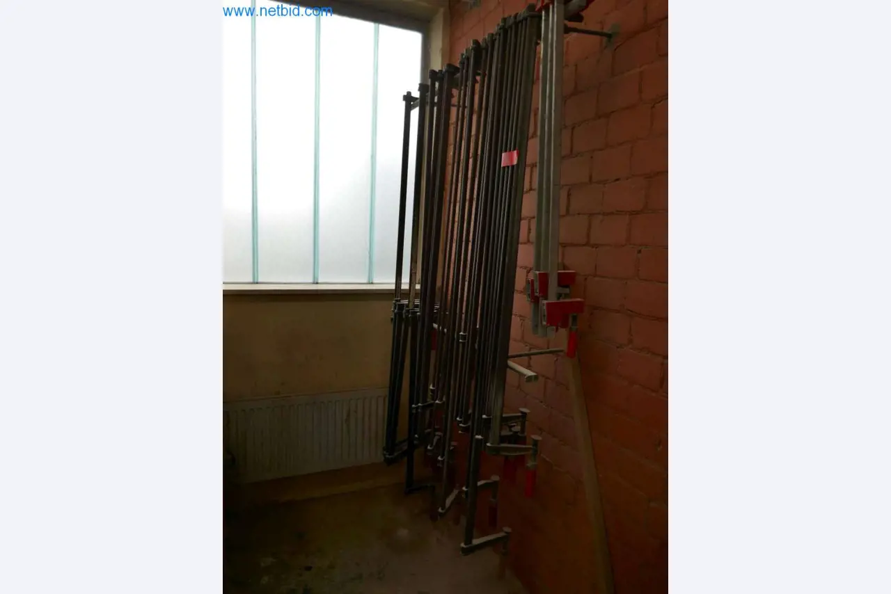 Maquinaria, inmovilizado material y existencias del segmento de construcción de carpintería/muebles-3