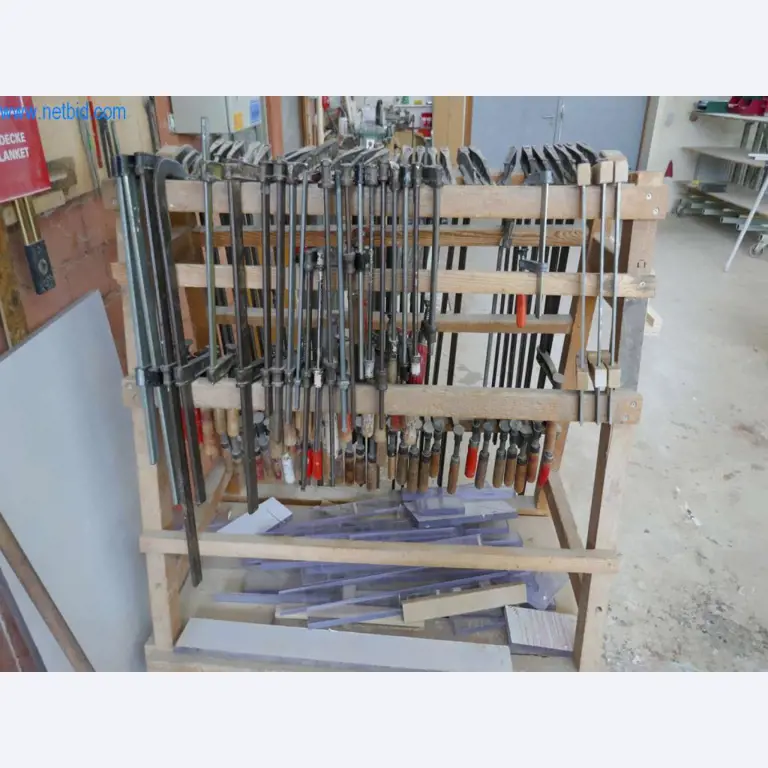 Maquinaria, inmovilizado material y existencias del segmento de construcción de carpintería/muebles-4