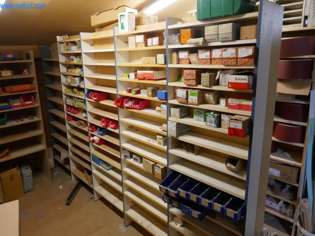 Stroji, nepremičnine, naprave in oprema ter zaloge iz segmenta izdelave mizarskih izdelkov in pohištva-1