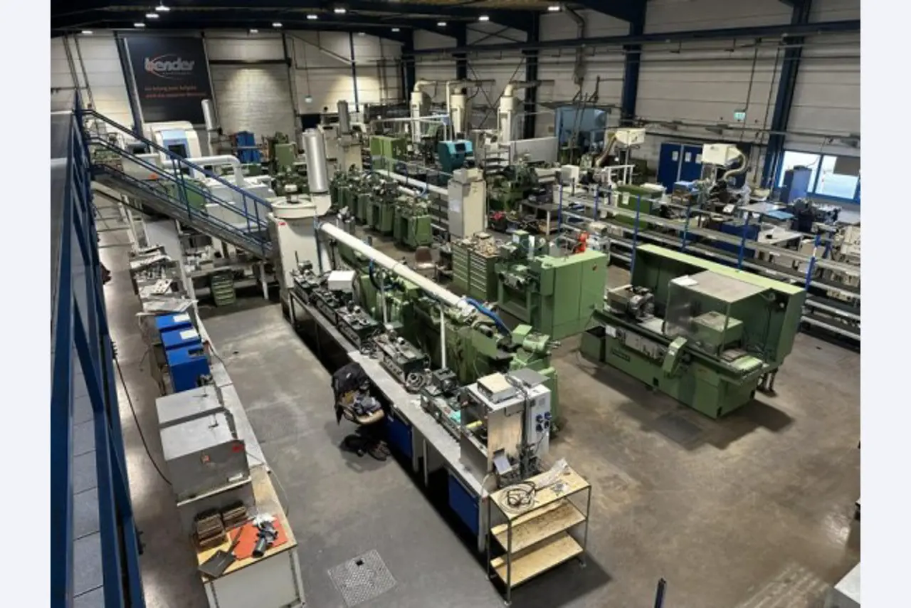 Machines from the toolmaking sector (CNC machining, grinding technology)-2
