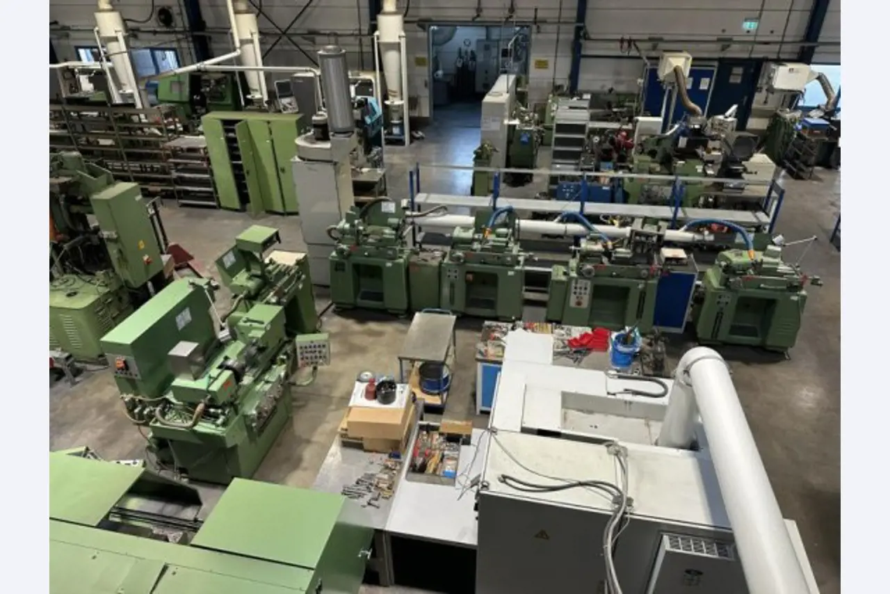 Machines from the toolmaking sector (CNC machining, grinding technology)-4