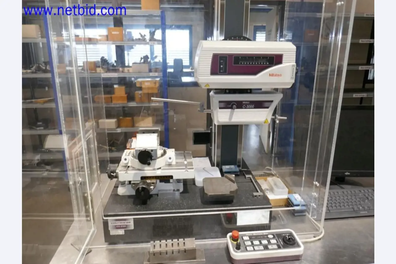 Machines from the toolmaking sector (CNC machining, grinding technology)-4