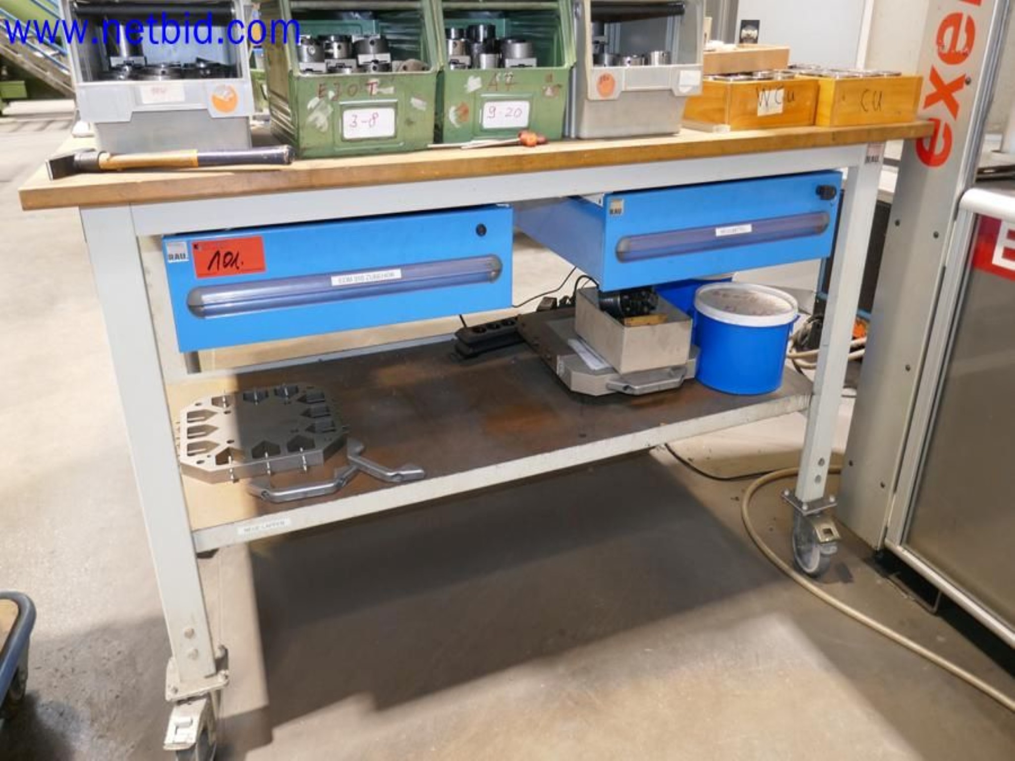 Machines from the toolmaking sector (CNC machining, grinding technology)-12