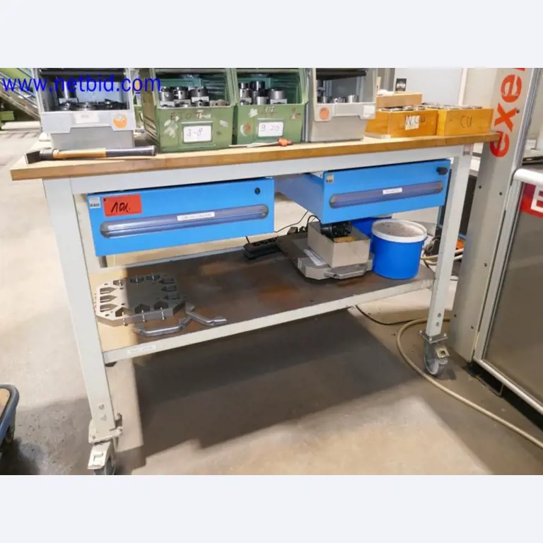 Machines from the toolmaking sector (CNC machining, grinding technology)-12