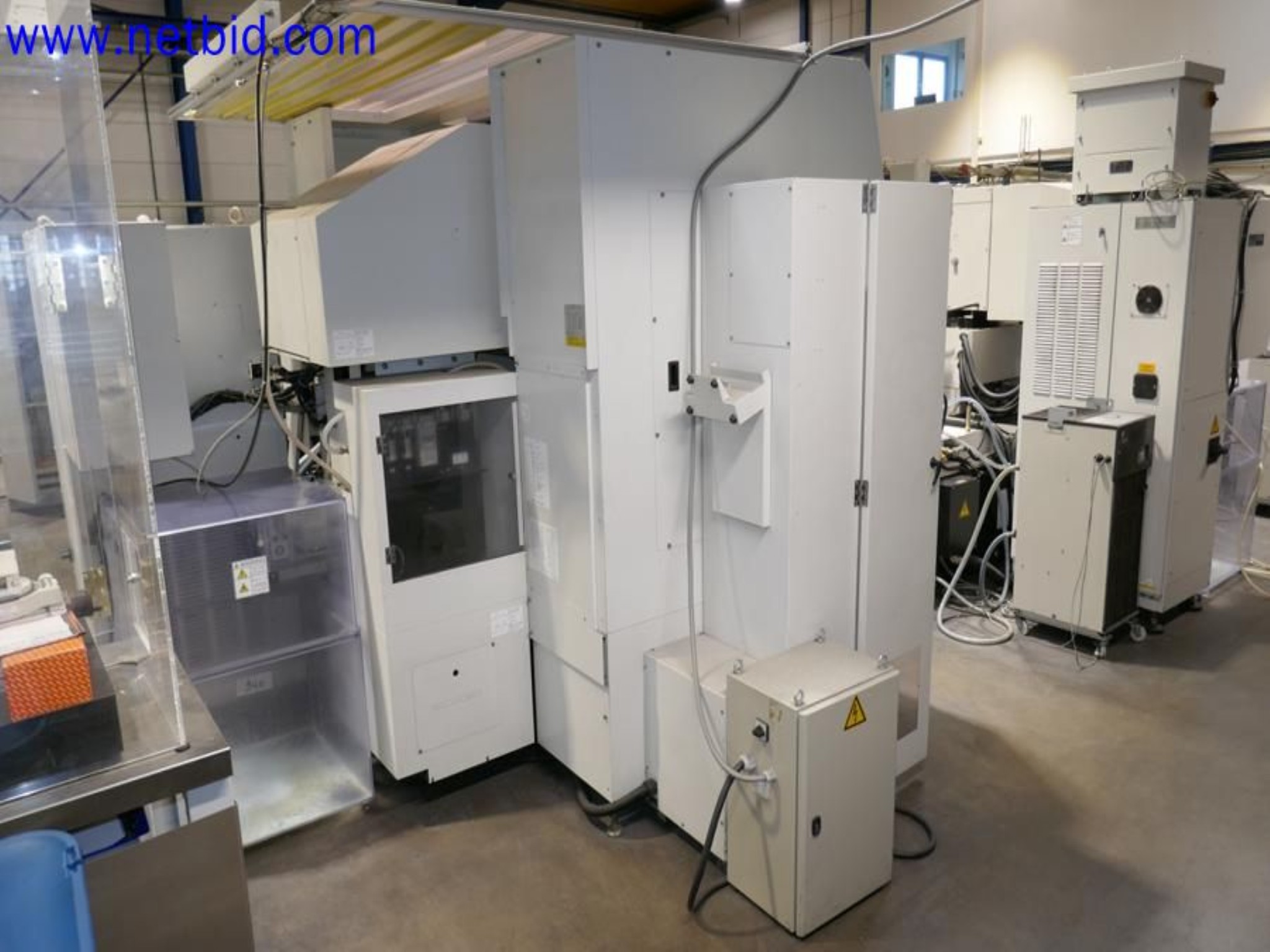 Machines from the toolmaking sector (CNC machining, grinding technology)-10