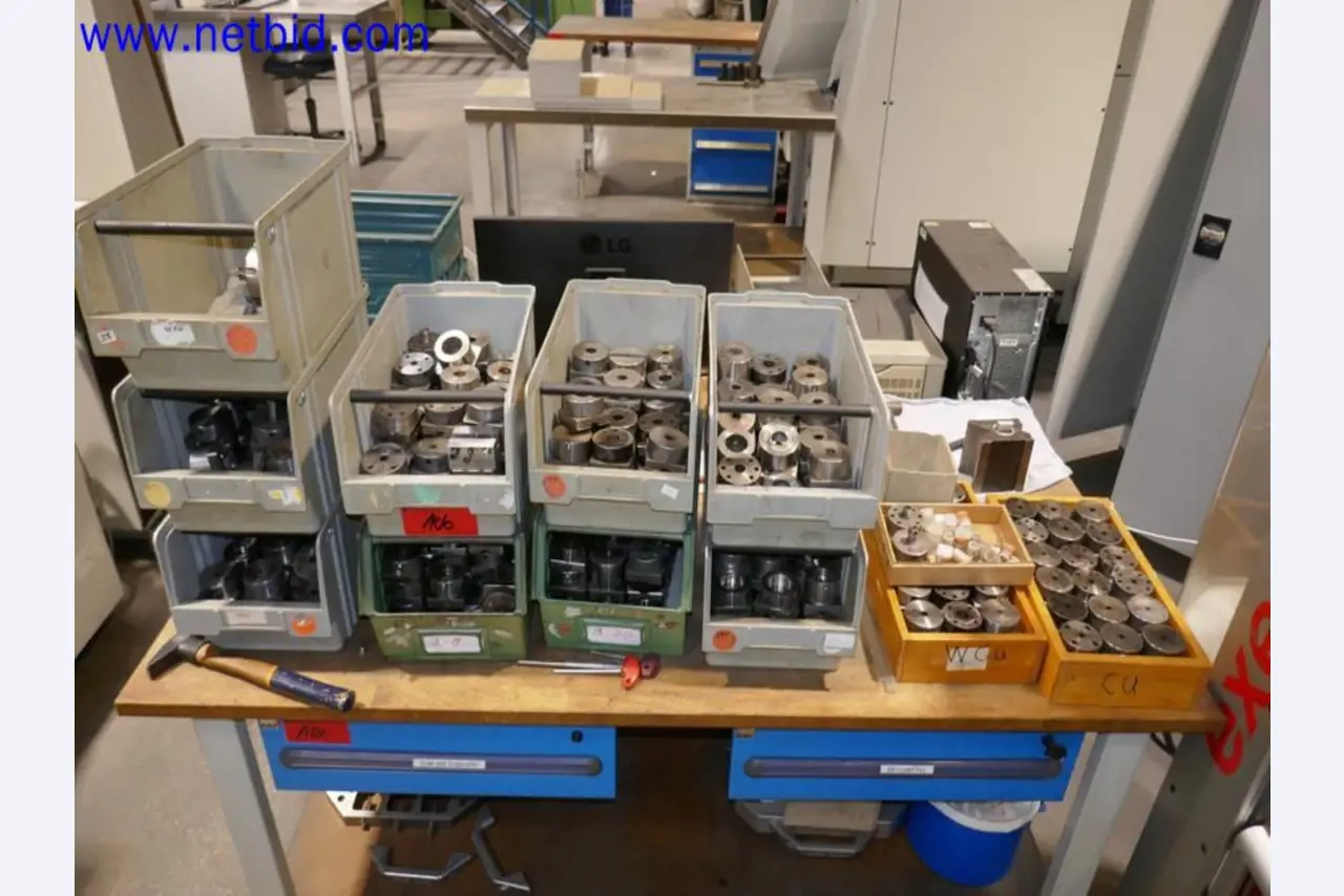 Machines from the toolmaking sector (CNC machining, grinding technology)-3