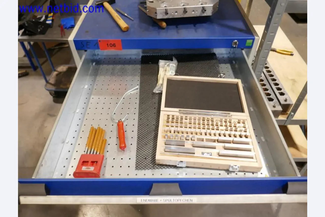 Machines from the toolmaking sector (CNC machining, grinding technology)-4