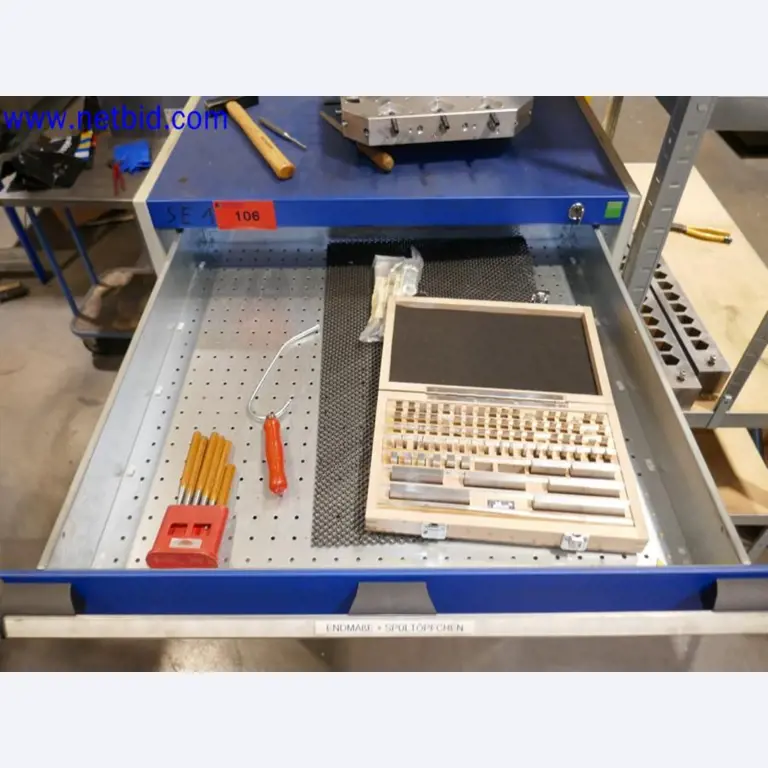 Machines from the toolmaking sector (CNC machining, grinding technology)-4